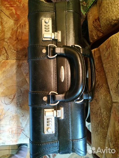 Дипломат кожаный черный pierre cardin