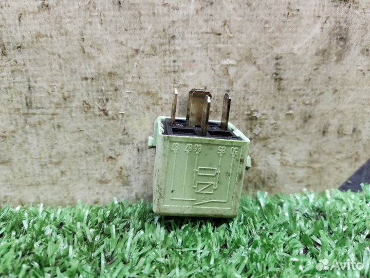 Реле Bmw E39 седан 2.5 M52 1997