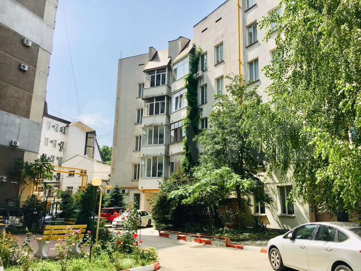 2-к. квартира, 73 м², 3/7 эт.