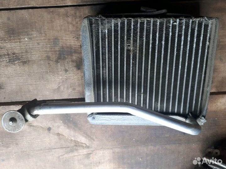 Радиатор кордиционера додж стратус 2002г