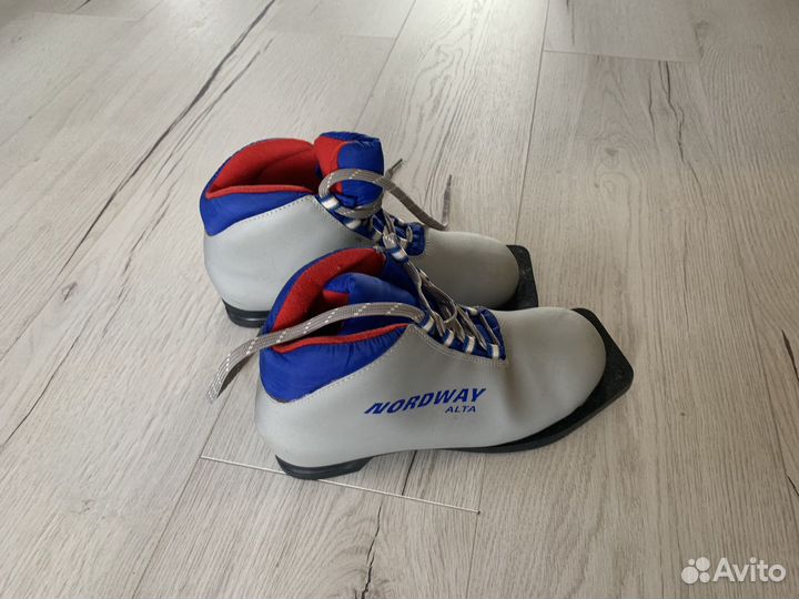 Лыжные ботинки nordway 35