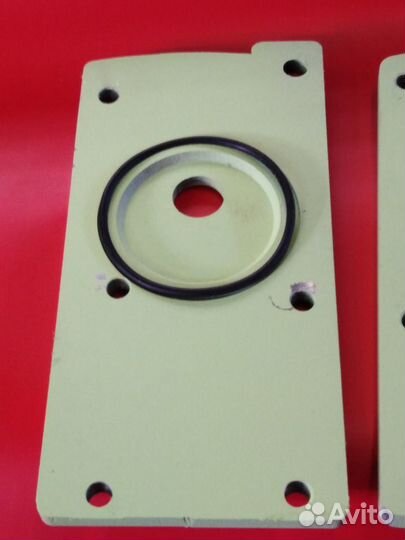 Плита переходная под ременный компрессор паз