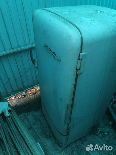 Холодильник зис именно зис