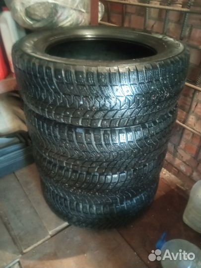 Michelin X-Ice North 3 215/60 R17