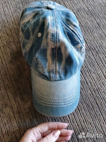 Джинсовая кепка