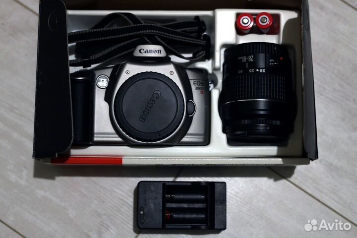 Canon eos 3000n+объектив комплект коробка