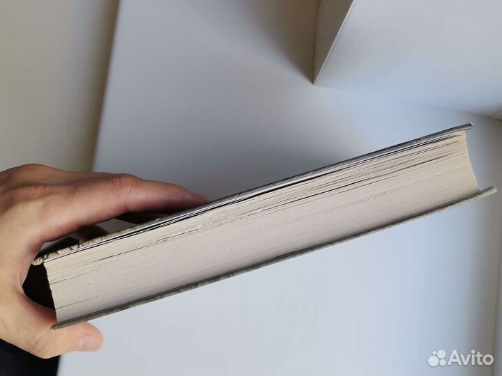 Книга фэнтези мистика Девяносто девять гробов