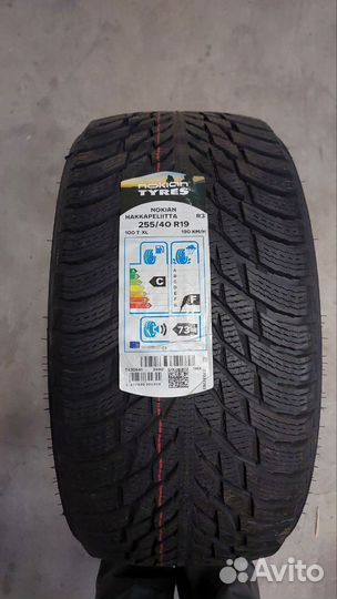 Nokian Tyres Hakkapeliitta R3 255/40 R19 100T