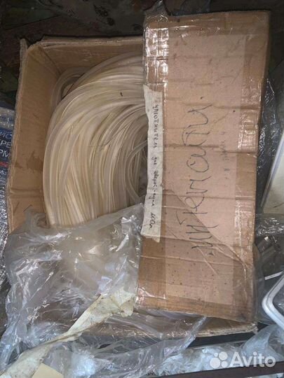 Уплотнитель стекол/зеркал для дверей купе