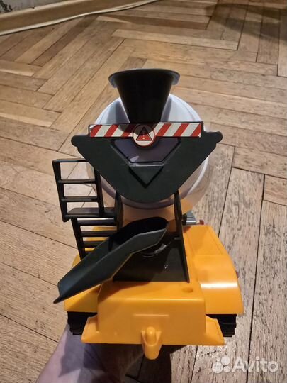 Бетономешалка (городская техника)