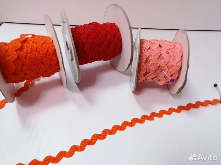 Тесьма вьюнчик. Лента атлас 50мм