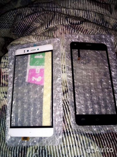 Чехлы для планшета, телефонов