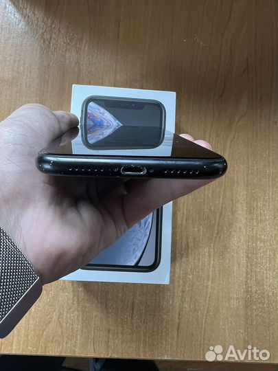 Телефон iPhone xr 64 гб