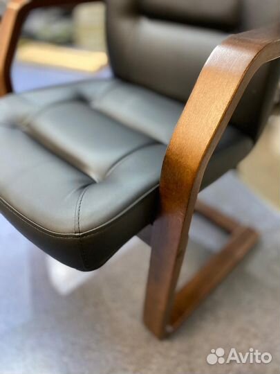 Кресло на полозьях