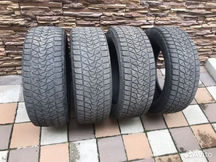 Bridgestone Blizzak DM-V2 225/60 R17