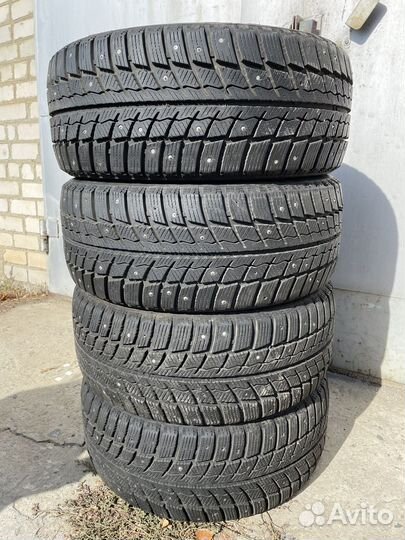 Landsail Ice Star IS33 245/45 R18 100H