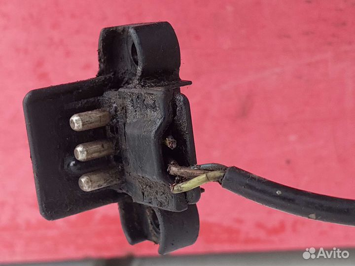 Заслонка дроссельная Mercedes-Benz W124 M102