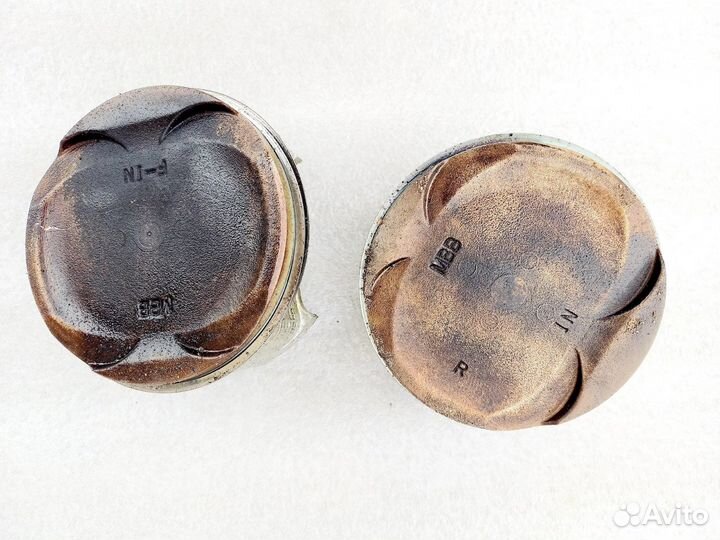 Honda VTR1000F Firestorm комплект поршней