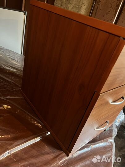 Тумба выкатная