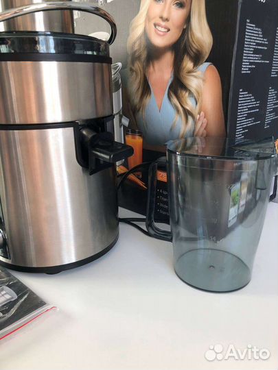 Соковыжималка Redmond RJ M909