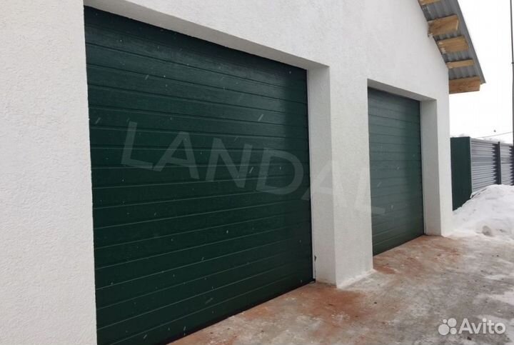 Секционные ворота