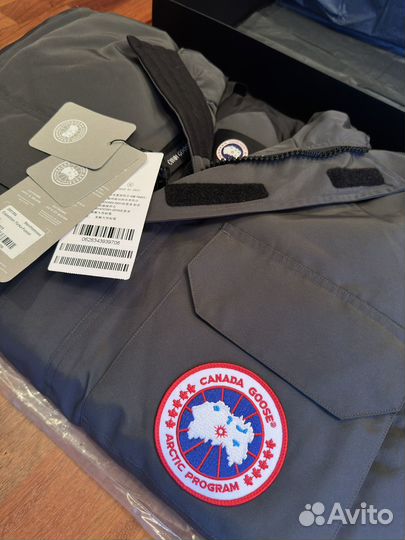 Пуховик Canada Goose