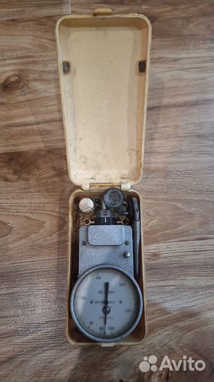 Тахометр магнитный