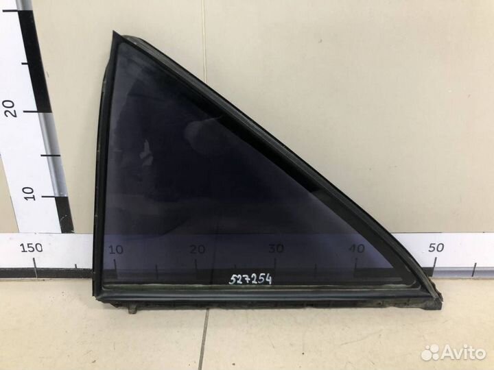 Стекло двери задней левой форточка Toyota Camry V4