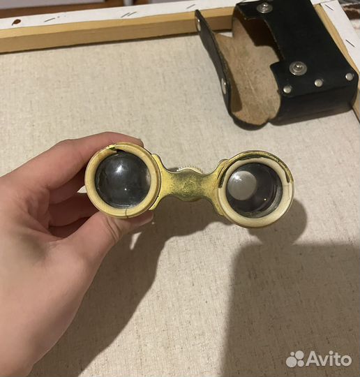 Бинокль театральный
