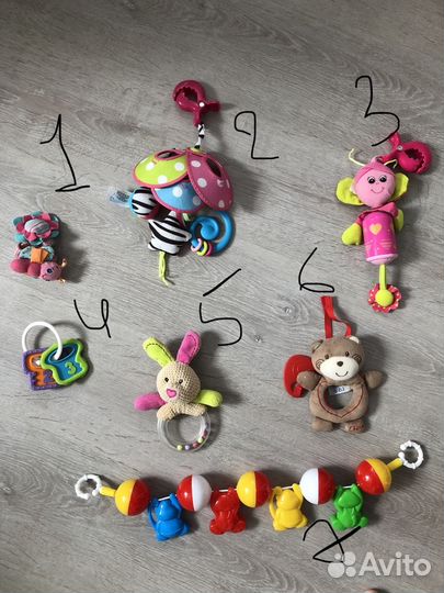 Погремушка дуга подвеска браслеты tiny love chicco