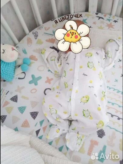 Матрас + наматрасник + 4 простыни на резинке 75х75