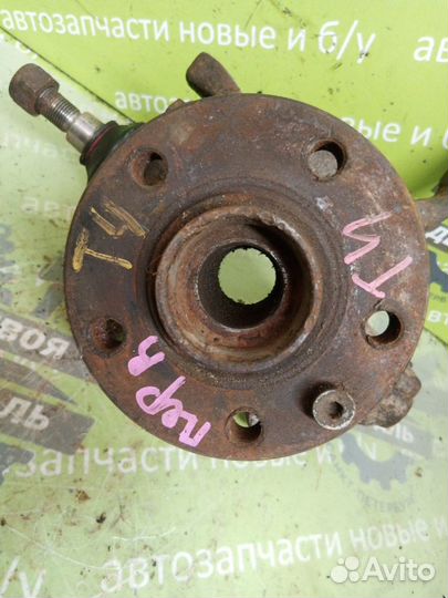 Ступица цапфа кулак передняя правая Vw Transporter