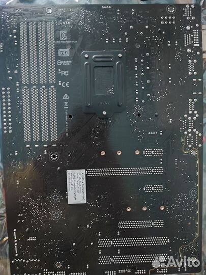 Материнская плата с процессором i3 8100