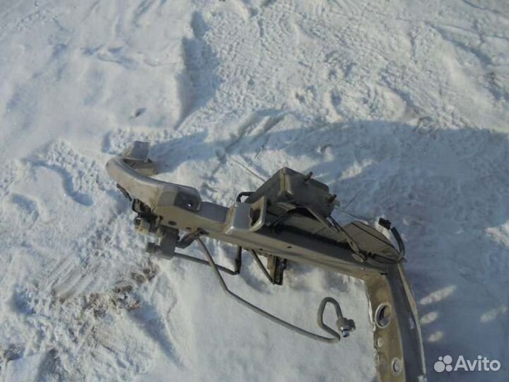 Телевизор левый Toyota Funcargo NCP21 1NZ-FE