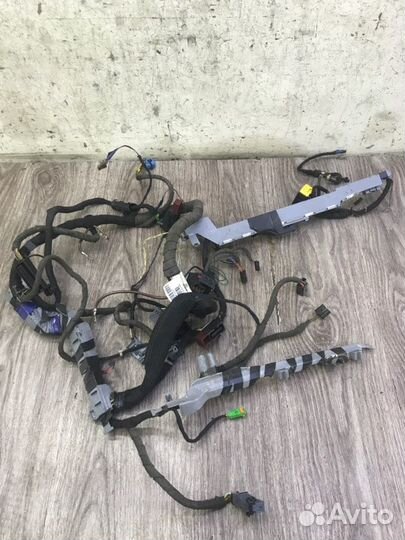 Проводка торпеды Opel Astra H универсал Z16XER