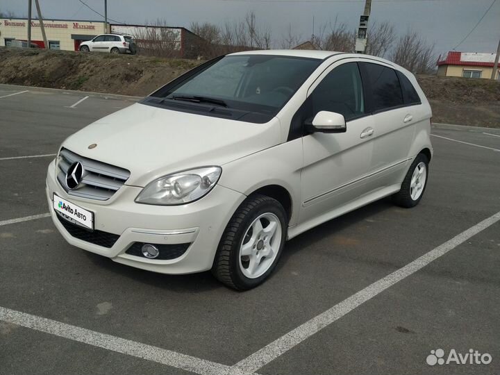 Mercedes-Benz B-класс 1.7 CVT, 2010, 373 282 км