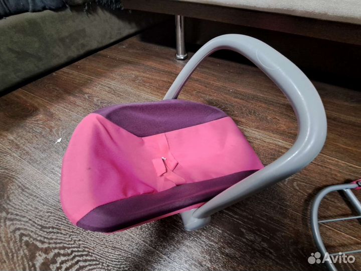 Кровати и переноска для кукол