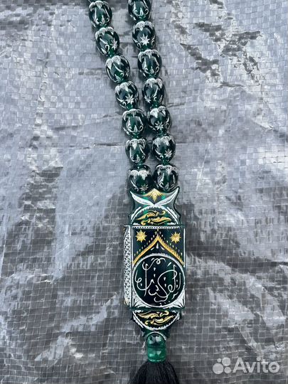 Мусульманские бусы в авто