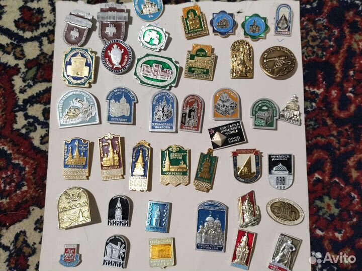 Значки СССР олимпиада 1980 мишки Гербы кижи