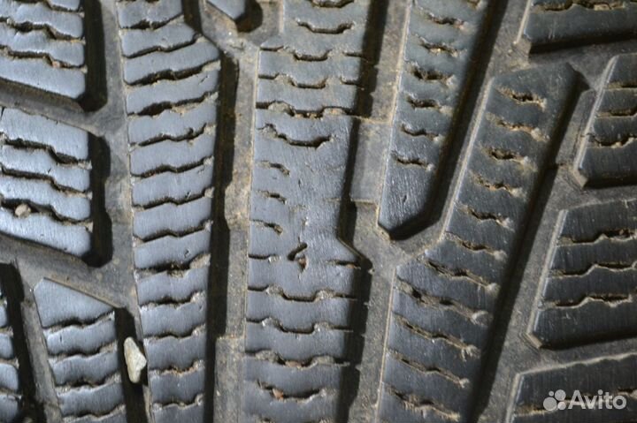 Nokian Tyres Hakkapeliitta R SUV 235/55 R19
