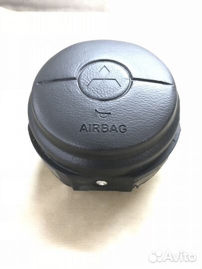 Рулевая накладка на Mitsubishi Lancer 9