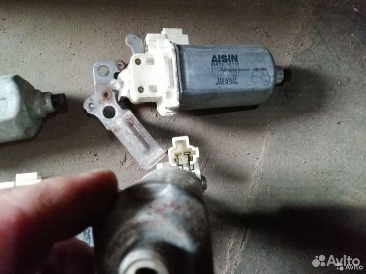 Мотор регулировки сидения Toyota Land Cruiser 100