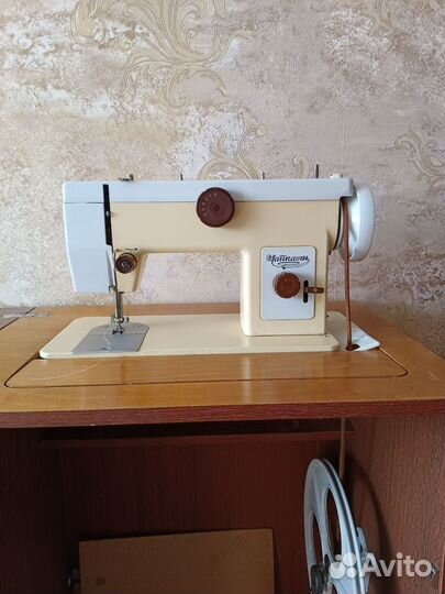 Швейная машина чайка 134