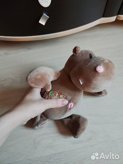 Игрушка бегемот