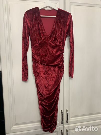 Платье Guess бархатное