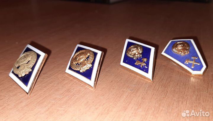 Нагрудные знаки за окончание вуз, суз, СССР, винт