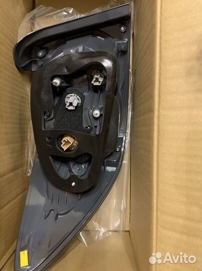 Фонарь задний правый Mazda CX-7 ER