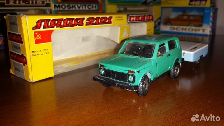 Масштабная модель Лада 2121 Скиф