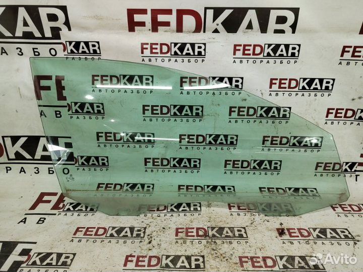 Стекло двери переднее правое Volkswagen Passat B7