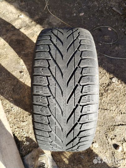 Nokian Tyres Hakkapeliitta R2 SUV 275/45 R20